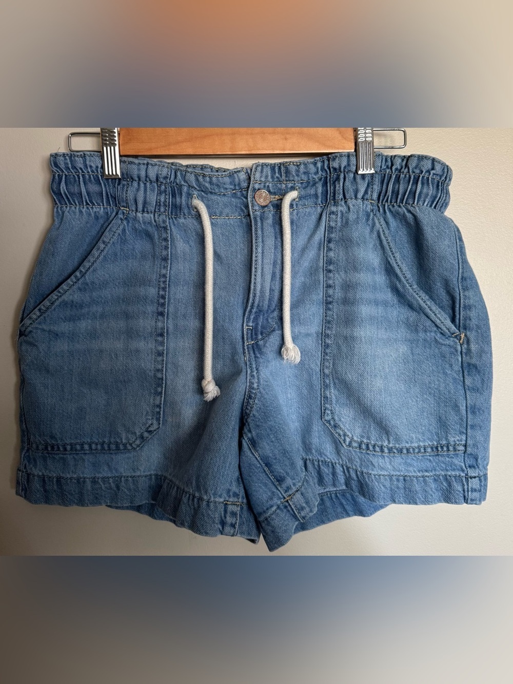 Maurices m jeans High Rise Denim Shorts Size 8